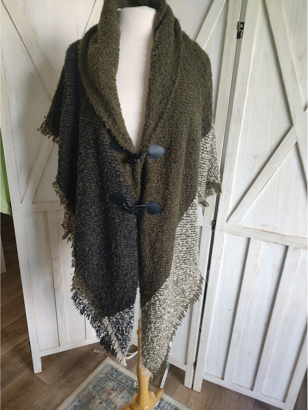 Colorblock Poncho Shawl Cape with Toggle Closures - One Size